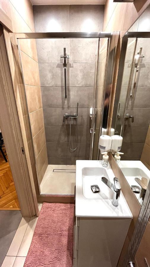 Double Studio City Center Краков Экстерьер фото
